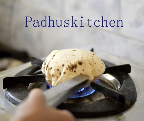 Image of Phulka Chapati (Roti) On Non Stick Tawa.Indian