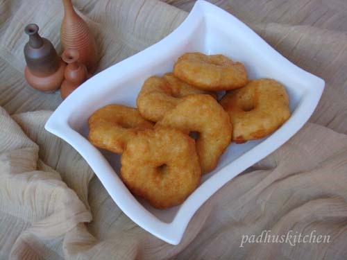 Ulundu vada -Urad dal vada-Medhu vadai