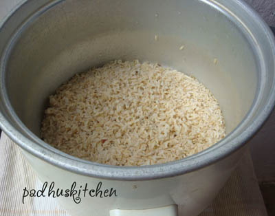 How to cook brown rice in rice cooker