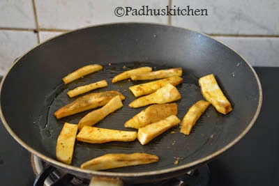 Tawa Roasted Sweet Potato Wedges-Sakkaravalli Kizhangu fry