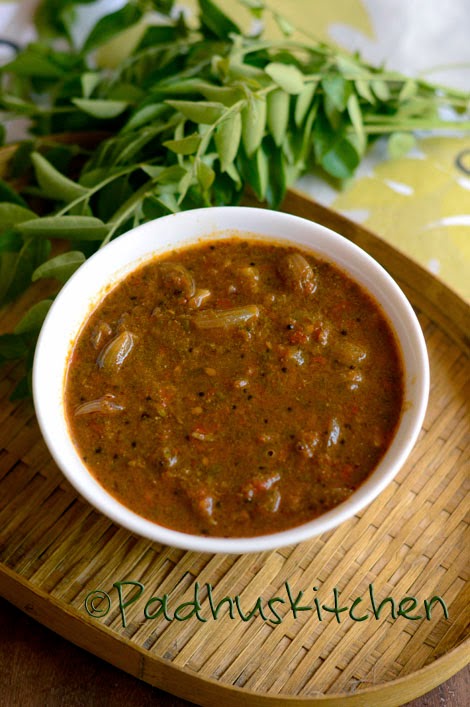 Easy Curry Leaves Kuzhambu- Karuveppilai Kulambu